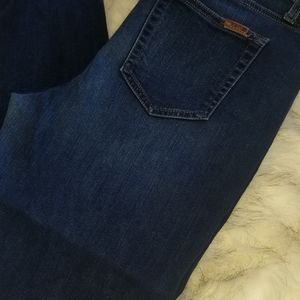 Woman's Jeans